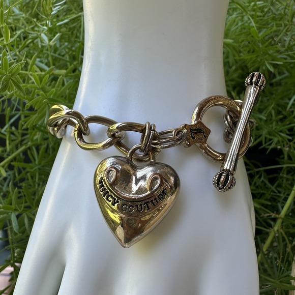 Juicy Couture Cuban Link Bracelet 6.75" Puffy Heart Toggle Clasp Gold Tone Y2K - Picture 1 of 7
